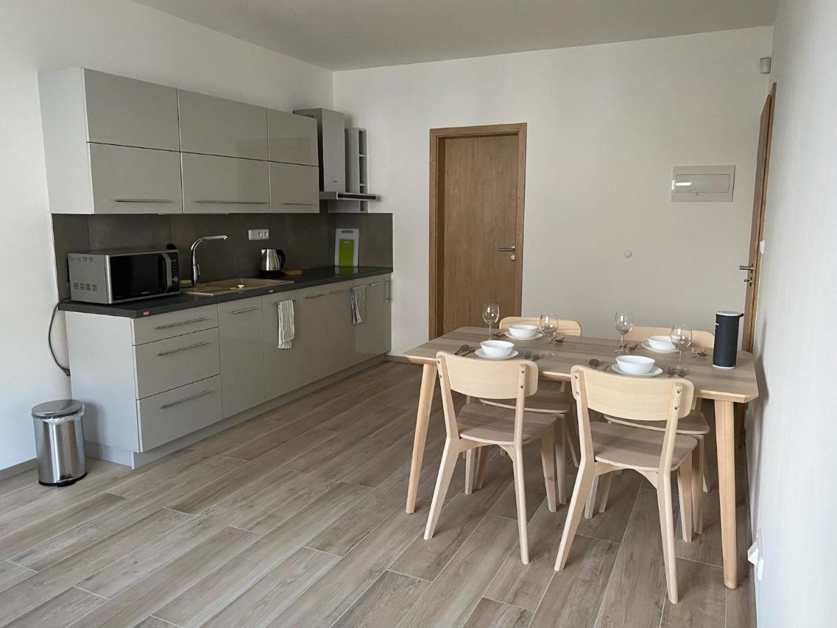 The Dante Villa Apartments Prague Ngoại thất bức ảnh